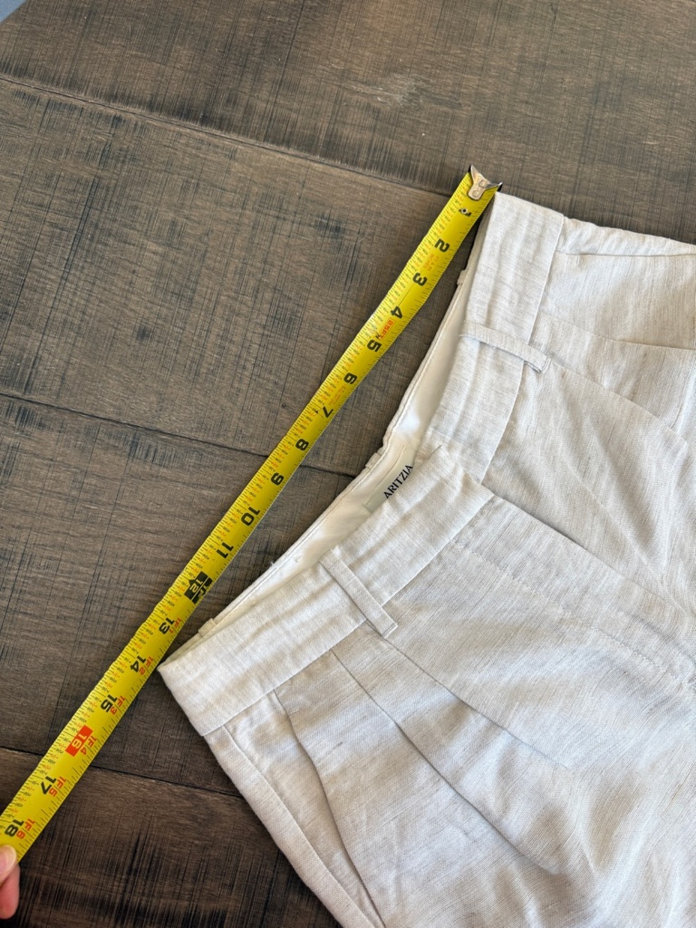 Aritzia
The Effortless Pant™ - CruiseLinen™ size 8 - Picture 14 of 17